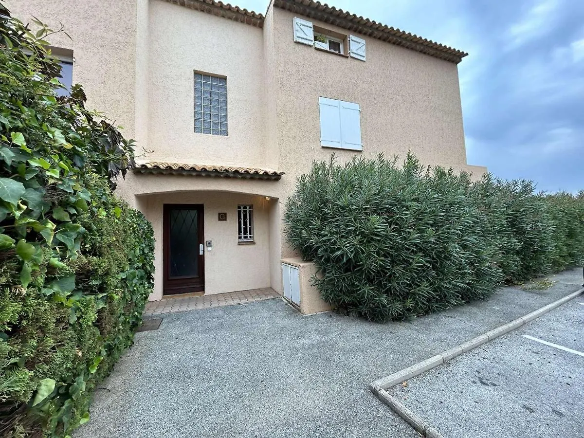 Apartment Sainte-Maxime: Appart T2 Lumineux, 3-4 Pers, Parking Privatif - Fr-1-226-530